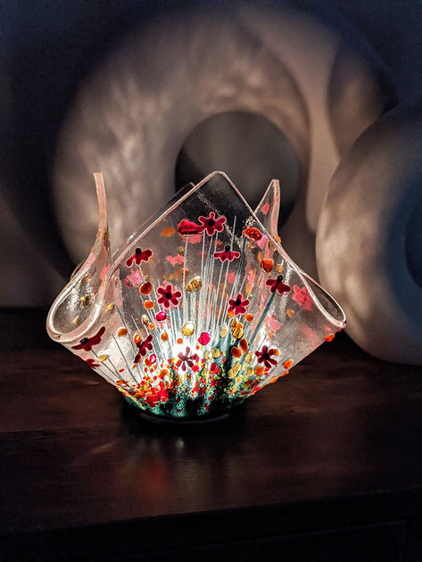 Handmade Fused Glass Small Tealight Holder – Gerbera Design