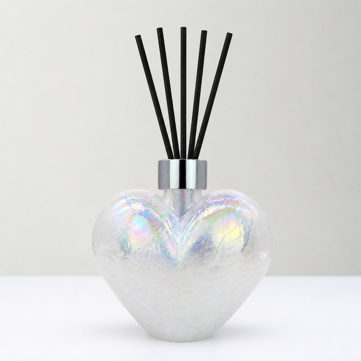 White Heart Reed Diffuser – Handcrafted Glass Bottle (No Oil)