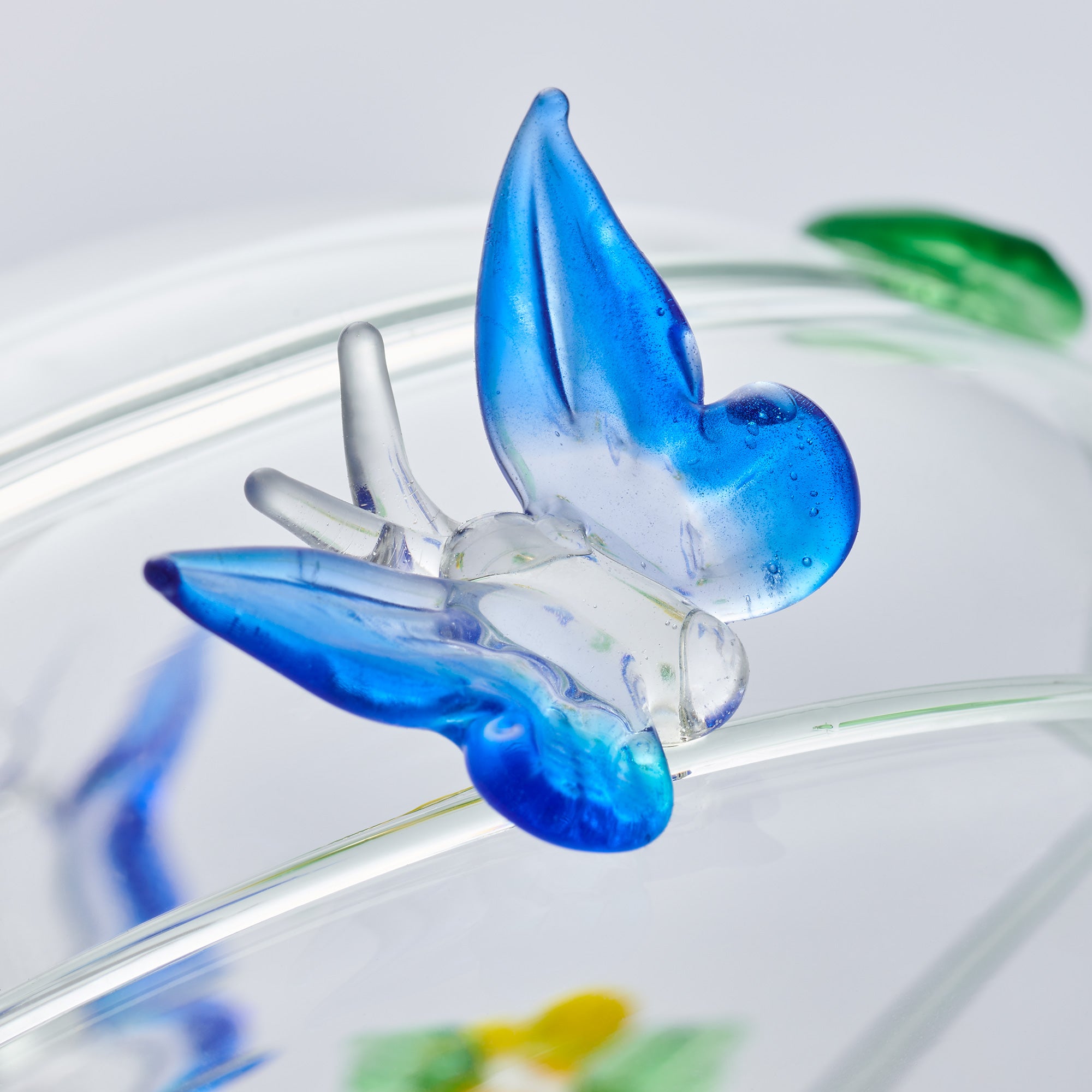 10cm Glass Globe – Wildlife Collection – Butterfly (Handcrafted Glass Ornament)